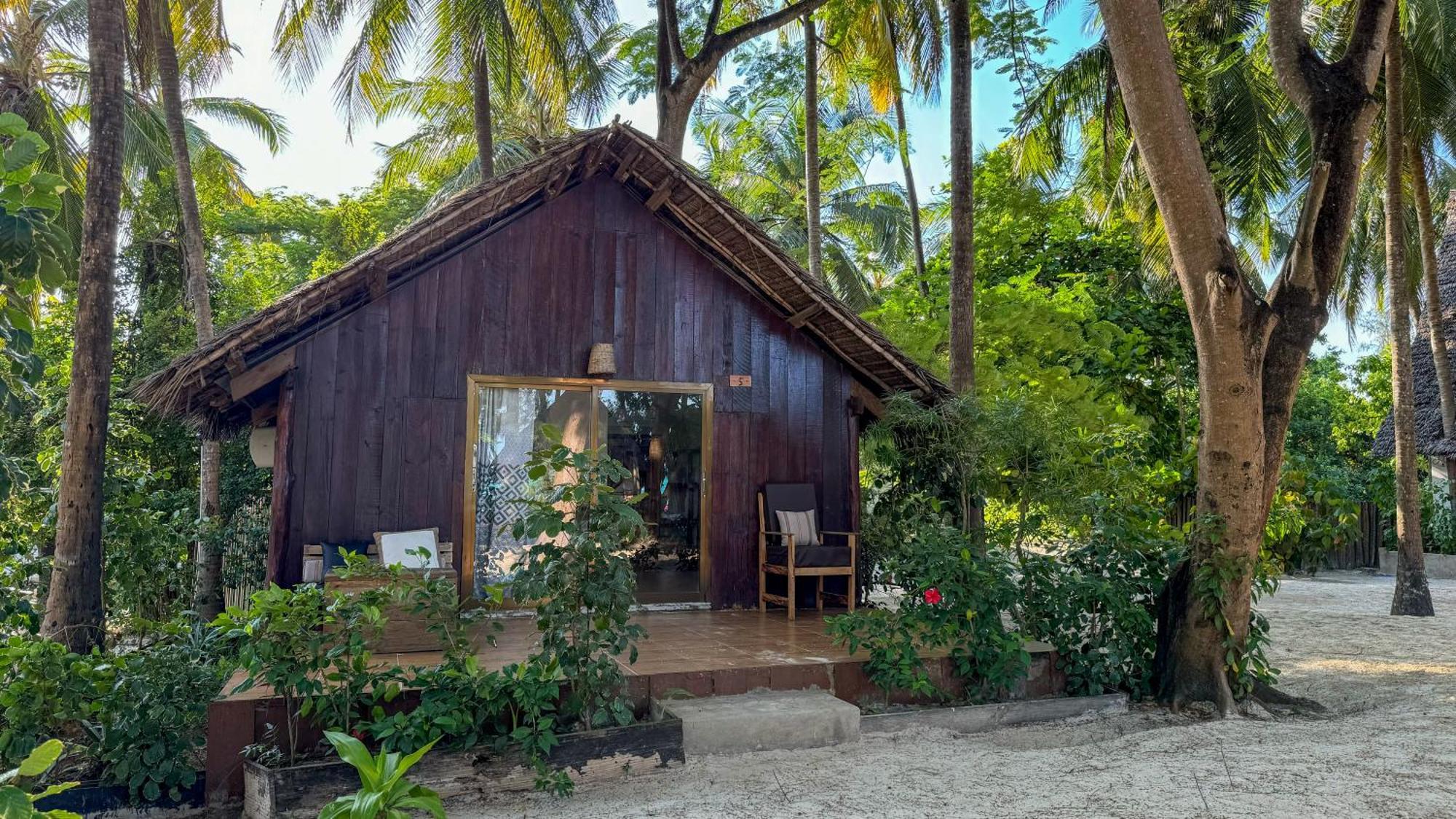 Kinazi Upepo Beach Eco Lodge Paje Exterior photo