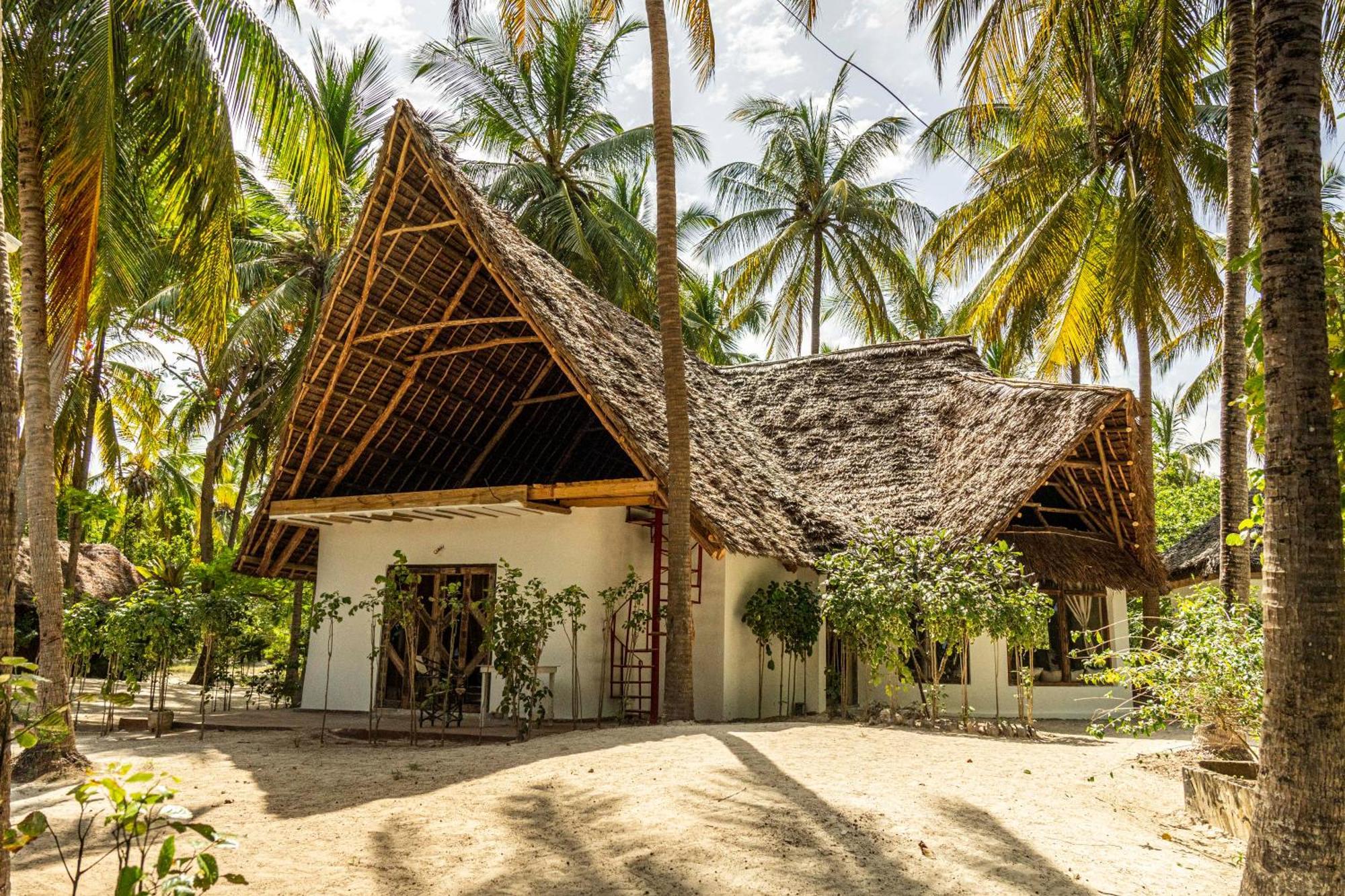 Kinazi Upepo Beach Eco Lodge Paje Exterior photo